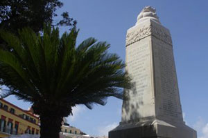 Monumento ai caduti a Ponza